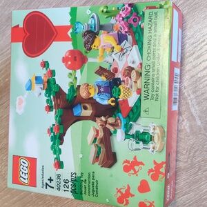Brand New!! LEGO 40236 - Romantic Valentine Picnic seasonal